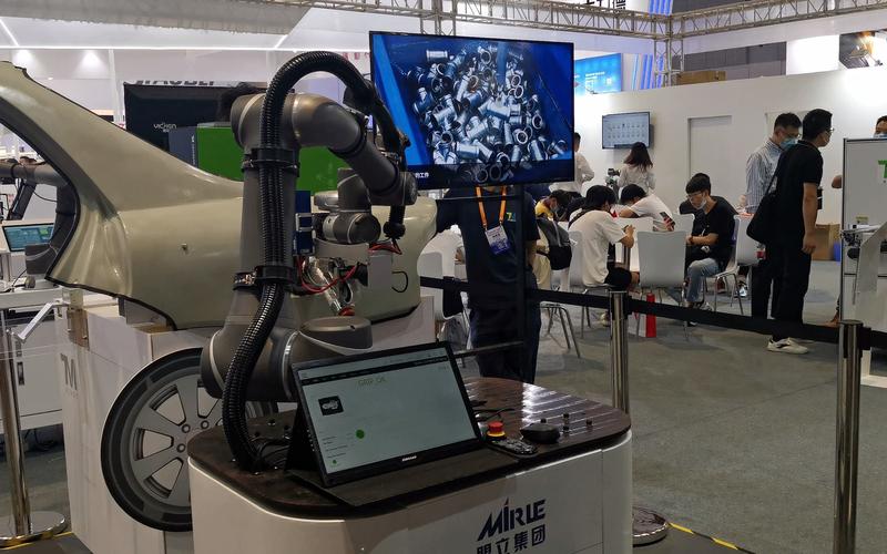 baidu09晶泰科技与礼来签署药物发现合作，以AI+实验机器人驱动首创新药管线研发  第2张