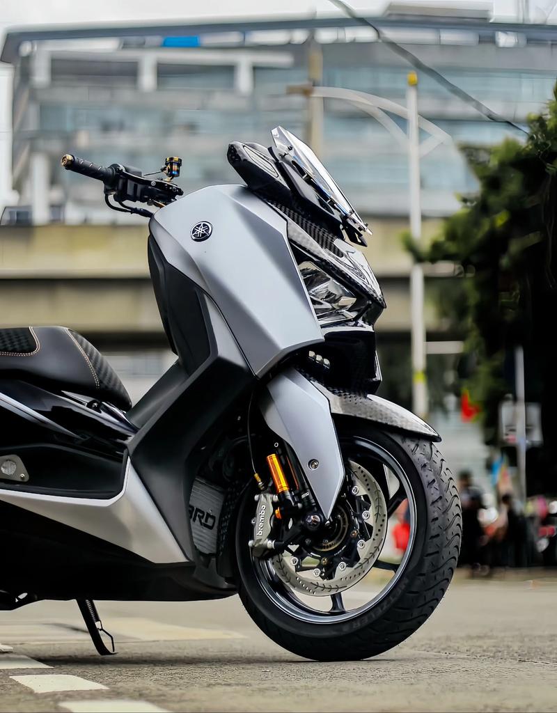 2021款雅马哈XMAX登场 外观小改更犀利 第2张 2021款雅马哈XMAX登场 外观小改更犀利 第2张