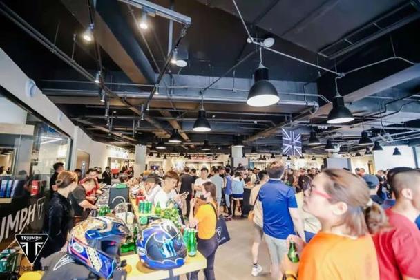 一城迎双店 英伦凯旋北京中关村店开业 第2张 一城迎双店 英伦凯旋北京中关村店开业 第2张