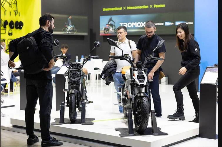 中国摩兽电摩参加米兰摩展 MC10引关注  第1张