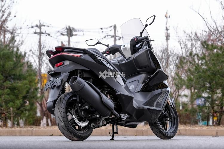 可以闭眼入的大踏板 无极SR250GT实拍 第2张 可以闭眼入的大踏板 无极SR250GT实拍 第2张