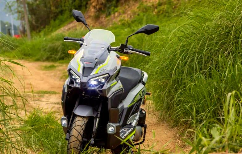 试驾龙嘉XDV 250Si 价格不贵乐趣到位 第1张 试驾龙嘉XDV 250Si 价格不贵乐趣到位 第1张
