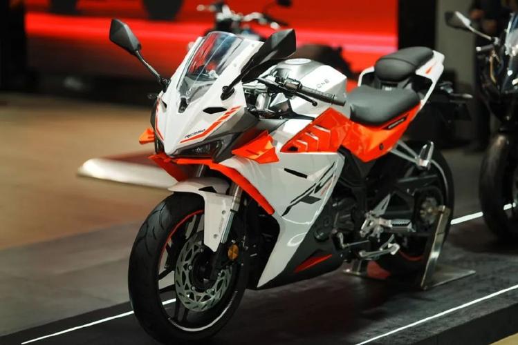 赛科龙RC680R领衔 宗申全阵容亮相摩展 第2张 赛科龙RC680R领衔 宗申全阵容亮相摩展 第2张