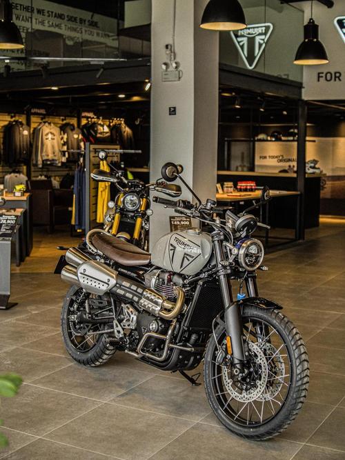越野强无敌 凯旋Scrambler 1200 XE实拍  第1张