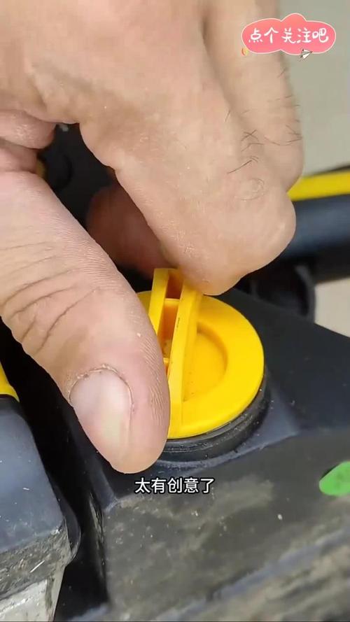 机油盖没拧紧后果，机油盖没盖好喷出来怎么办  第2张