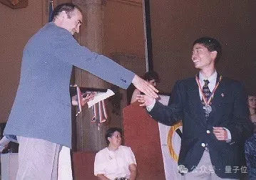 执教10年46枚美国IMO金牌！对话前总教练罗博深：不看好AI教育，不建议AI辅助学数学  第3张