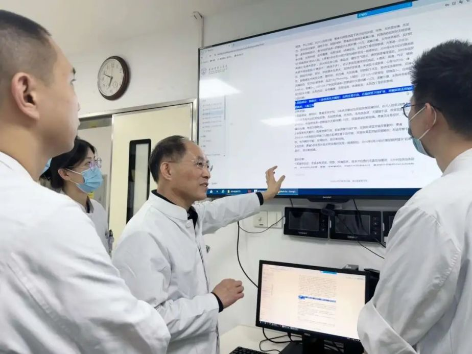 人工智能医学大模型“Med-Go”正式发布  第2张