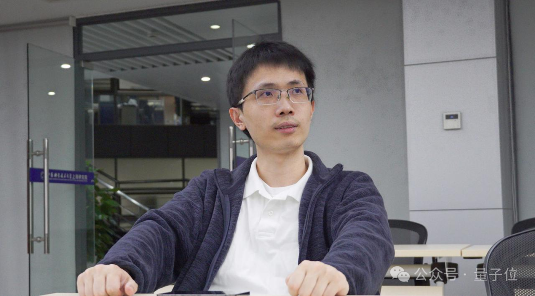 潘建伟团队突破量子操控极限！AI助力2024个原子60毫秒精准重排  第9张