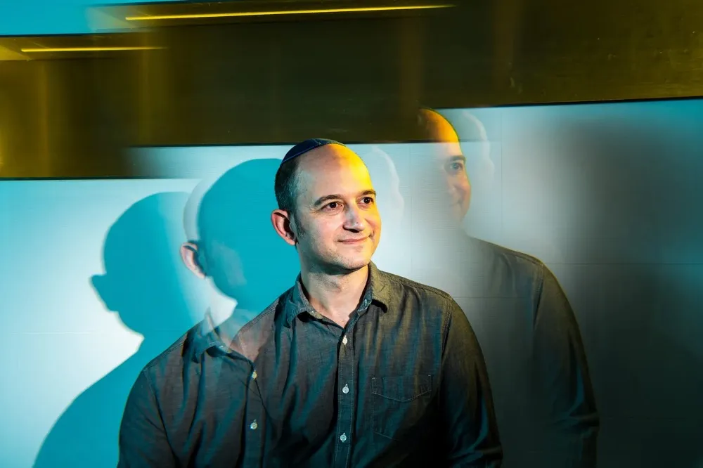 LiblibAI获数亿元融资，Canva 收购Leonardo.AI，Character.AI CEO重返Google｜AI周报  第14张