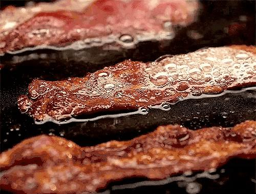 麦当劳用 11 个 AI 美女给薯条带货：马斯克点赞，网友狂喷，这锅 不背  第7张