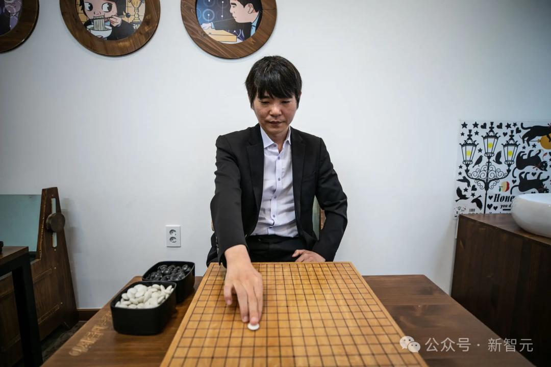 败给AI八年，围棋传奇李世石仍未走出AlphaGo阴影  第3张