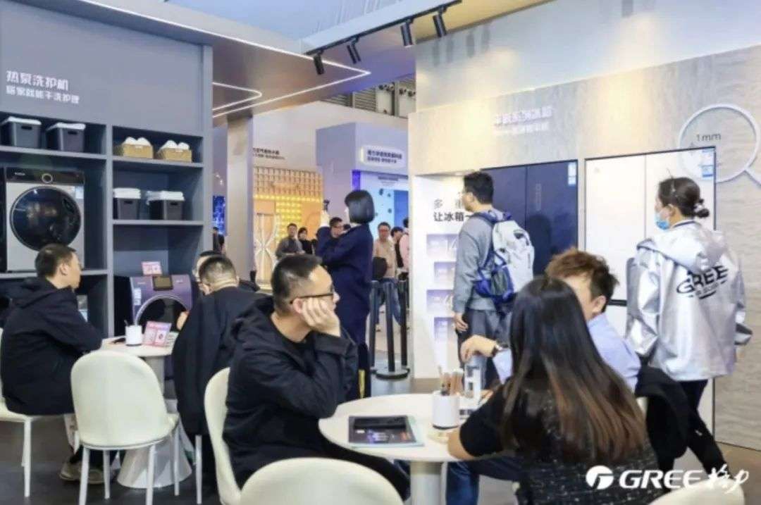 DeepSeek横扫家电圈！暴走三万步，带你看尽AWE最火AI黑科技  第19张