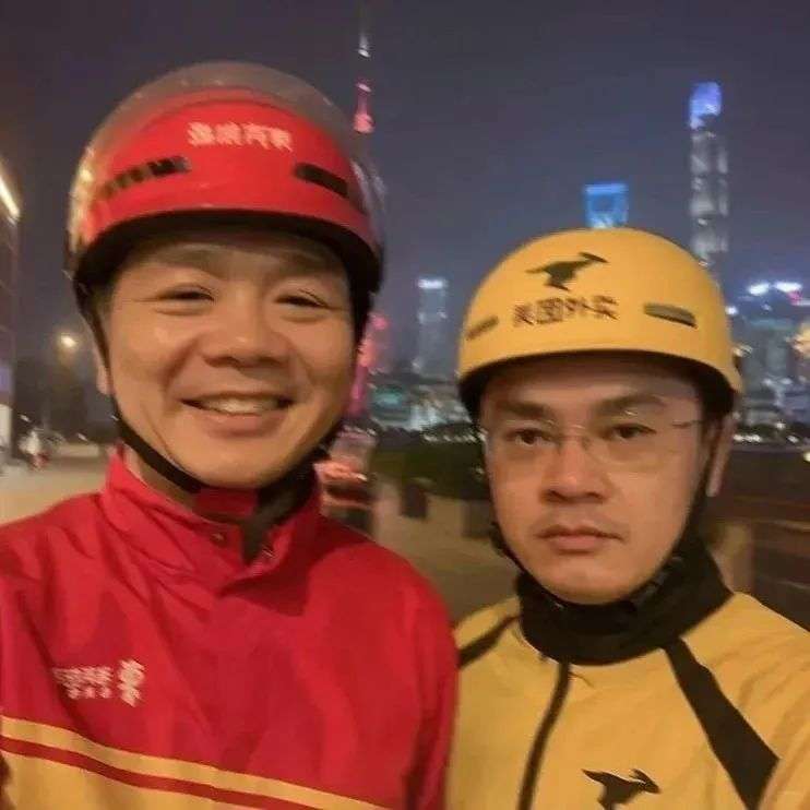 大佬都在玩的AI名片，用这个提示词轻松搞定  第14张