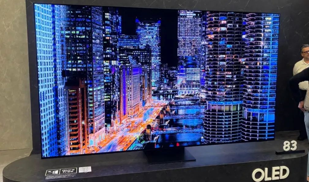 暴走4万步逛遍CES2025：十大方向最火，中企已上牌桌，万物皆可AI  第56张