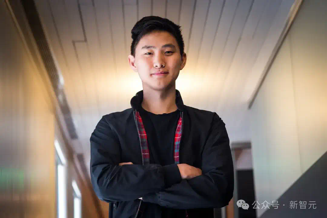 苹果密谋300亿美元天价收购Perplexity，小扎狂挖印度裔CEO！  第12张
