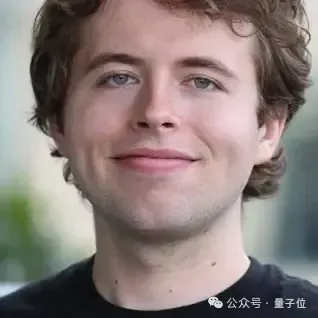 OpenAI连丢3高管，光杆司令奥特曼紧急扶持华人上位！半年流失15员大将  第14张