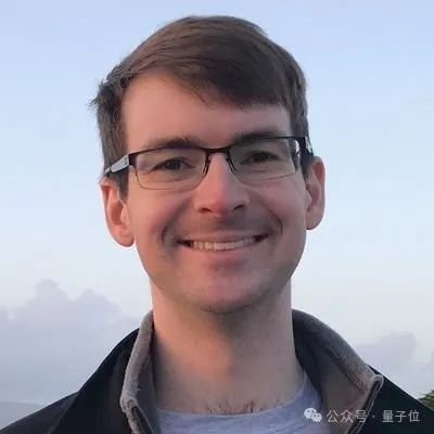 OpenAI连丢3高管，光杆司令奥特曼紧急扶持华人上位！半年流失15员大将  第18张