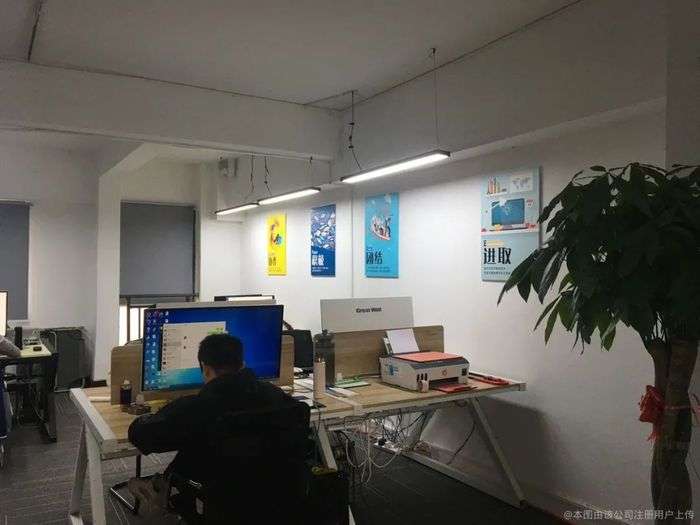 起底自媒体界的“江西帮”：批量起号，AI放量，甲方最爱_1  第6张