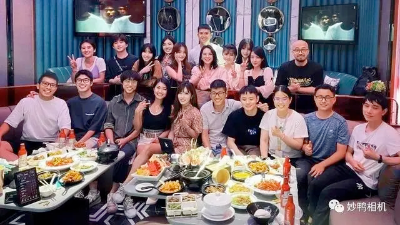 对话「妙鸭」产品负责人：AIGC 的产品第一天不收钱，就可能收不到钱  第1张