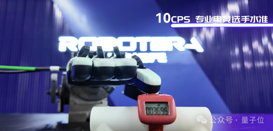 5亿融资后清华具身团队首秀：55自由度拿捏360°大旋转，街舞叠衣服都在行，手速堪比电竞选手  第16张
