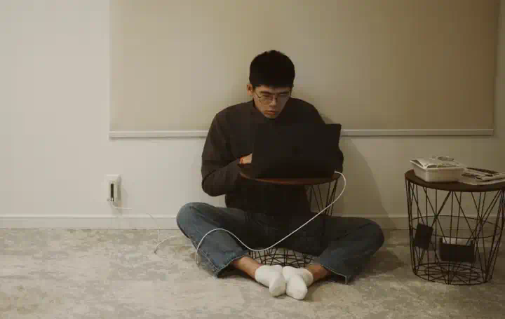 Vibe Coding爆火，YouWare靠「社区+产品思路」突围  第4张