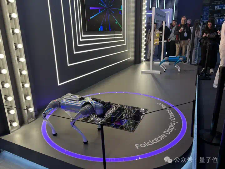 AI横扫MWC，中国厂商的「吸睛密码」亮了（doge）  第5张