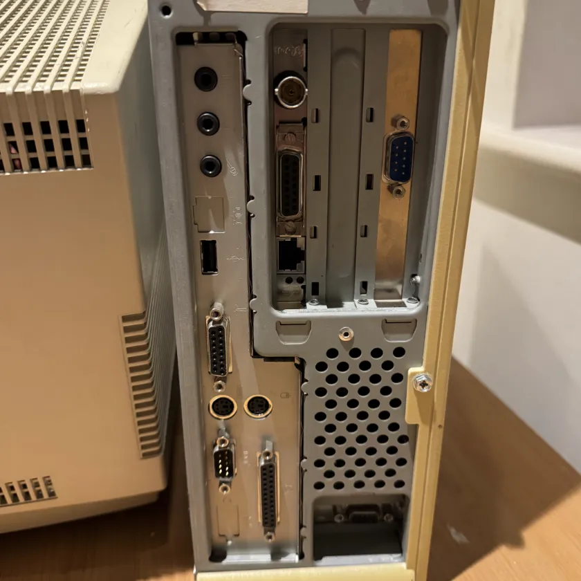 26年前老年机跑Llama2，每秒39个token：你的AI PC，也可以是Windows 98  第6张