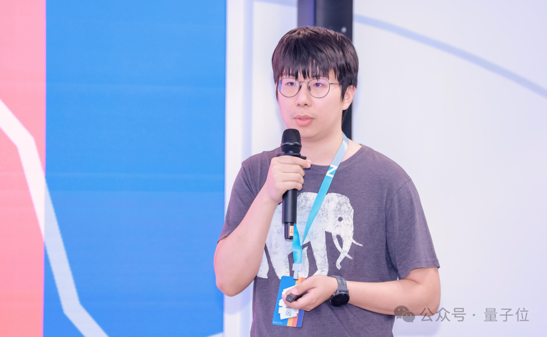 14.9万元，满血流畅运行DeepSeek一体机抱回家！清华90后初创出品  第12张