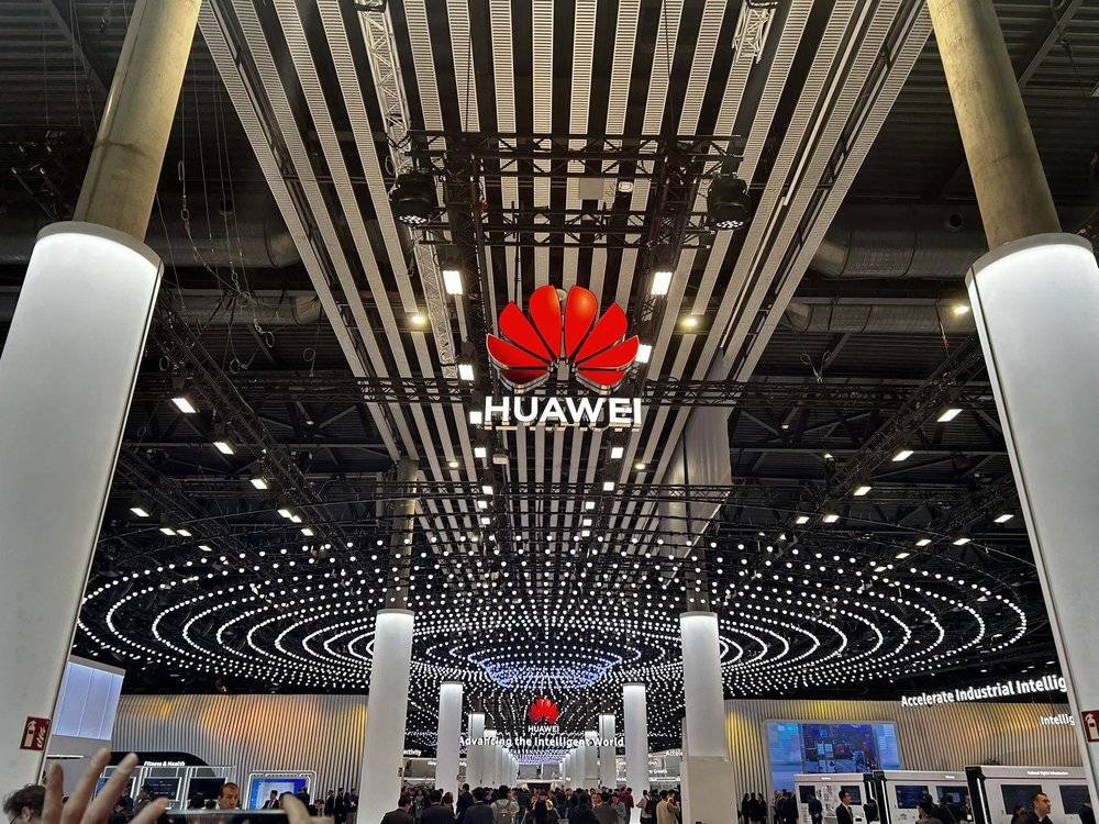 巴塞罗那的乡亲们，唠的都是AI与连接  第7张