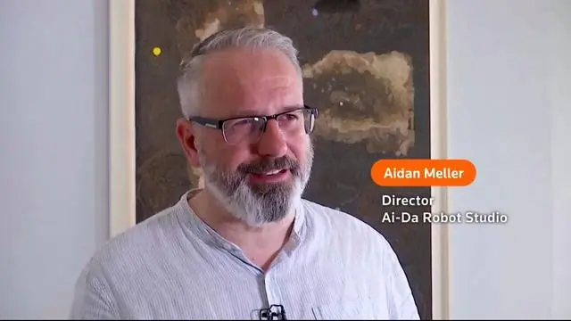 AI机器人作品《AI GOD》首登苏富比拍卖：开启艺术与科技的新篇章  第4张