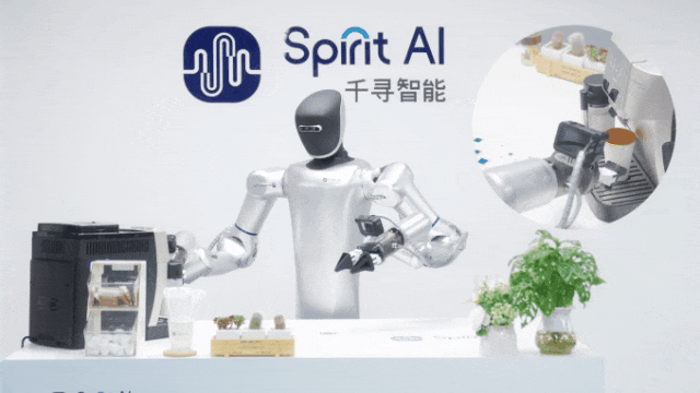 中国首个通用泛化机器人终于来了！清华校友打造中国版Figure 01，连续泛化丝滑处理多任务  第5张