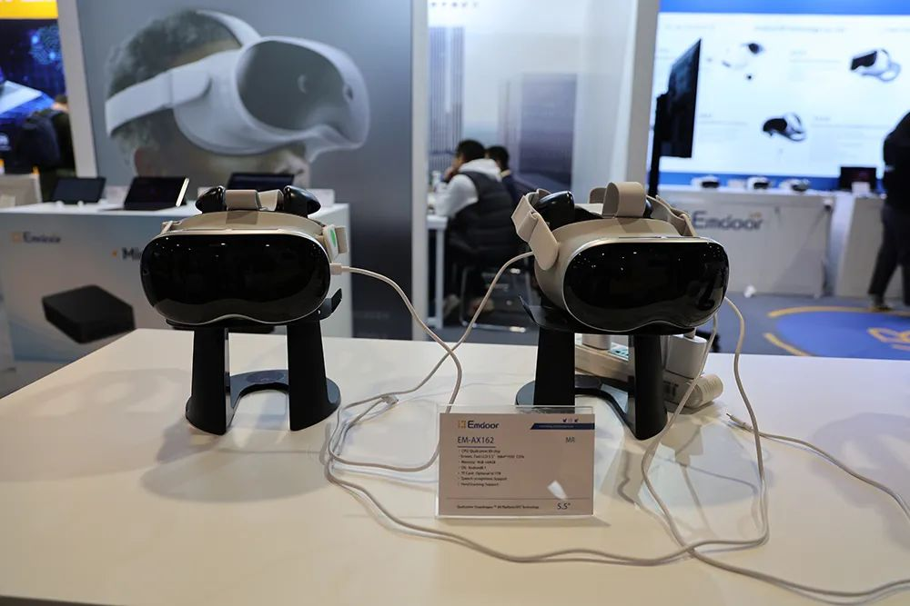 暴走3万步逛遍CES 2024：AI席卷一切，8大方向最火  第14张