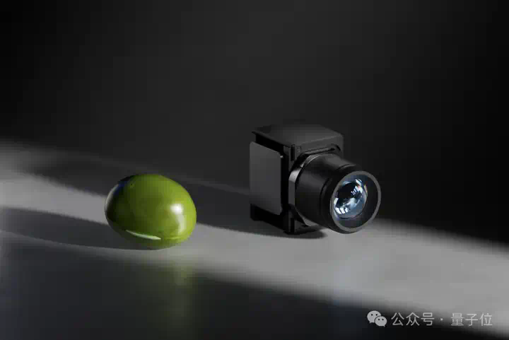 全彩显示的AI眼镜来了！8999元带走阿里大模型和最强光波导  第14张