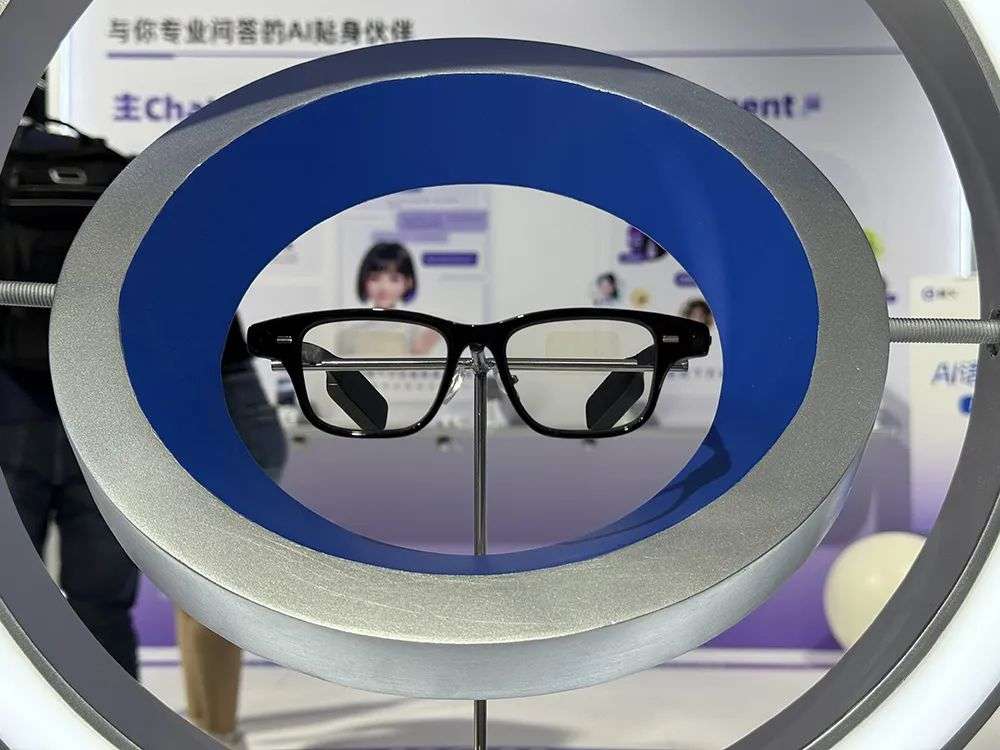 人工智能大会彻底引爆，展区水泄不通，门票炒到2000多，暴走3万步带来最全看点  第7张