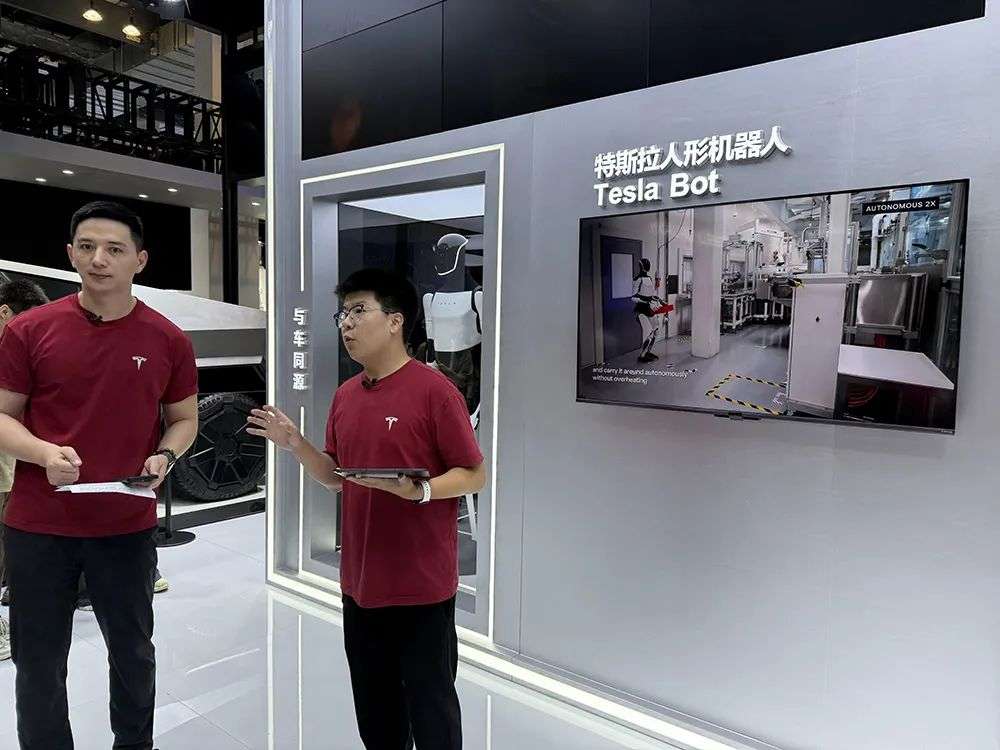 人工智能大会彻底引爆，展区水泄不通，门票炒到2000多，暴走3万步带来最全看点  第21张