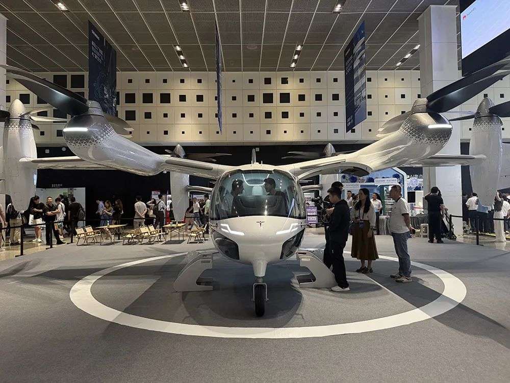 人工智能大会彻底引爆，展区水泄不通，门票炒到2000多，暴走3万步带来最全看点  第27张