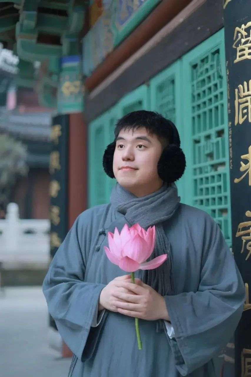 时隔两年，我又被AI写真整破防了。。。  第25张