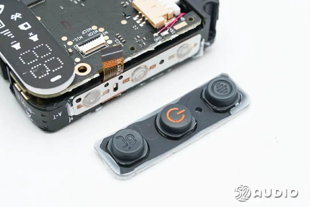 拆解Xiaomi小米运动对讲机 内置两颗敏芯股份的MEMS麦克风组成拾音阵列  第20张