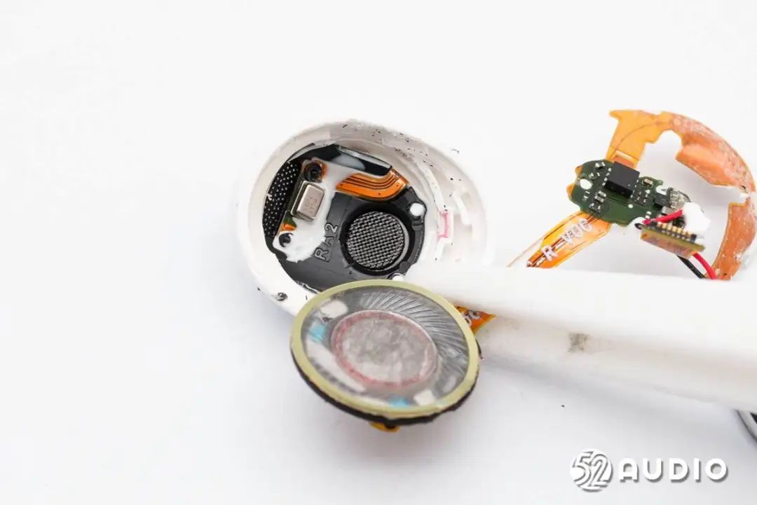 拆解UGREEN绿联HiTune H6 Pro真无线降噪耳机 搭载SSP707电源管理芯片 内置敏芯股份MEMS麦克风拾音  第33张