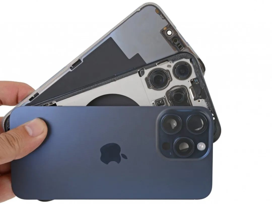 拆解iPhone 15 Pro Max评测  第12张