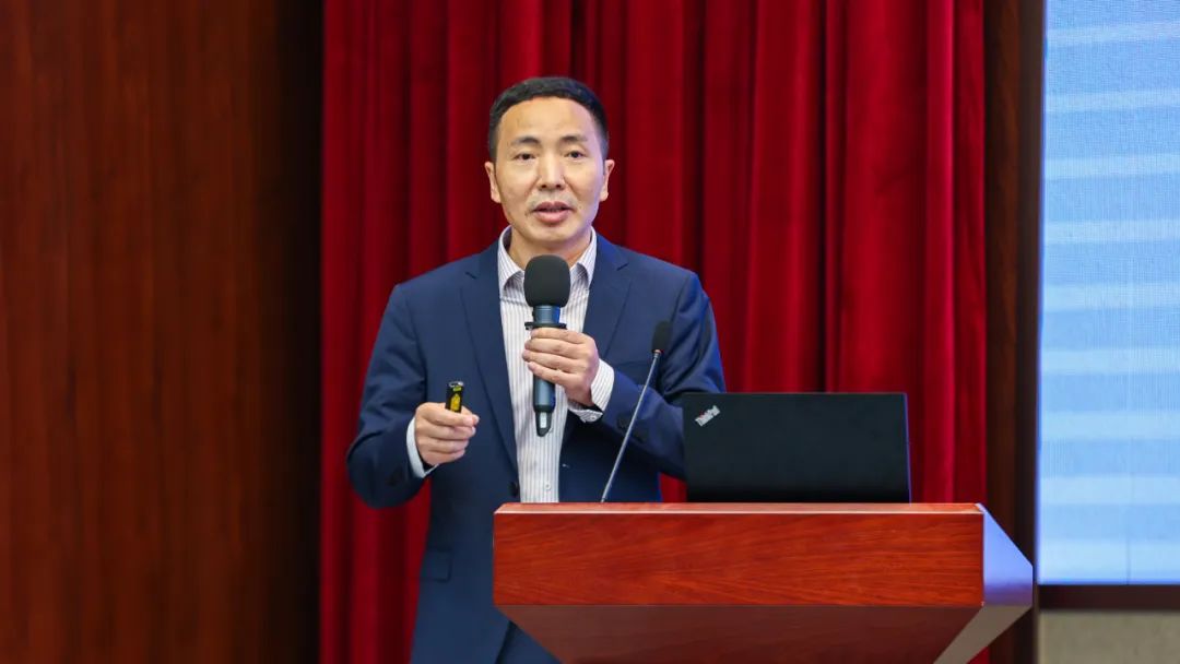 广汽集团重磅发布具身智能机器人核心部件 一体式关节产品和低压伺服驱动器  第1张