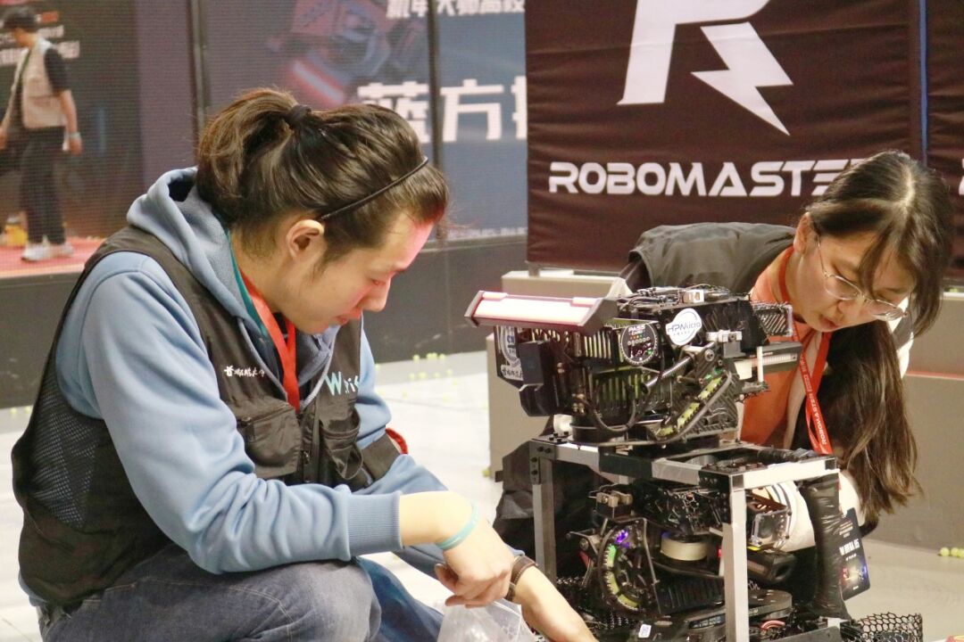 HPMicro首战RoboMaster，PIE战队初露锋芒  第8张