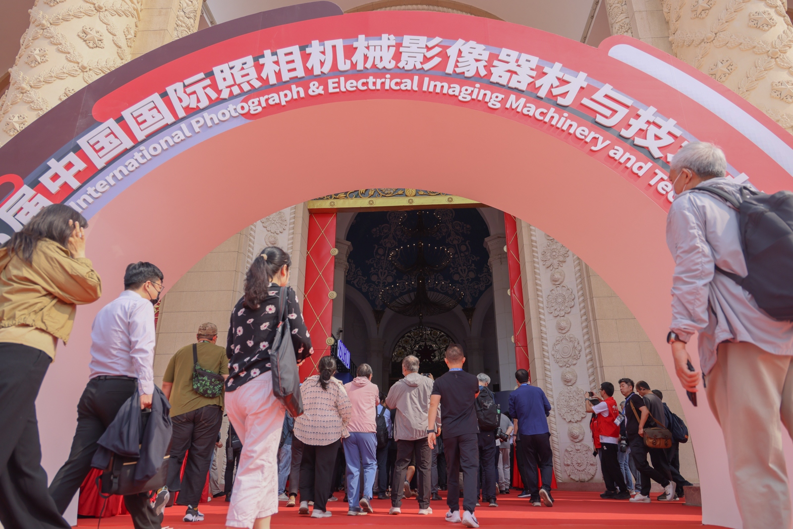 影像产品丰富生态摄影火热 2024 China P&E各家展台速览  第1张