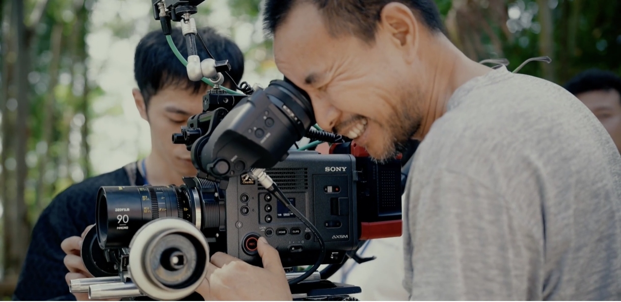 惊喜不断！《我和我的祖国》摄影师简立威用索尼CineAltaV 2解锁高效拍摄 ...  第3张