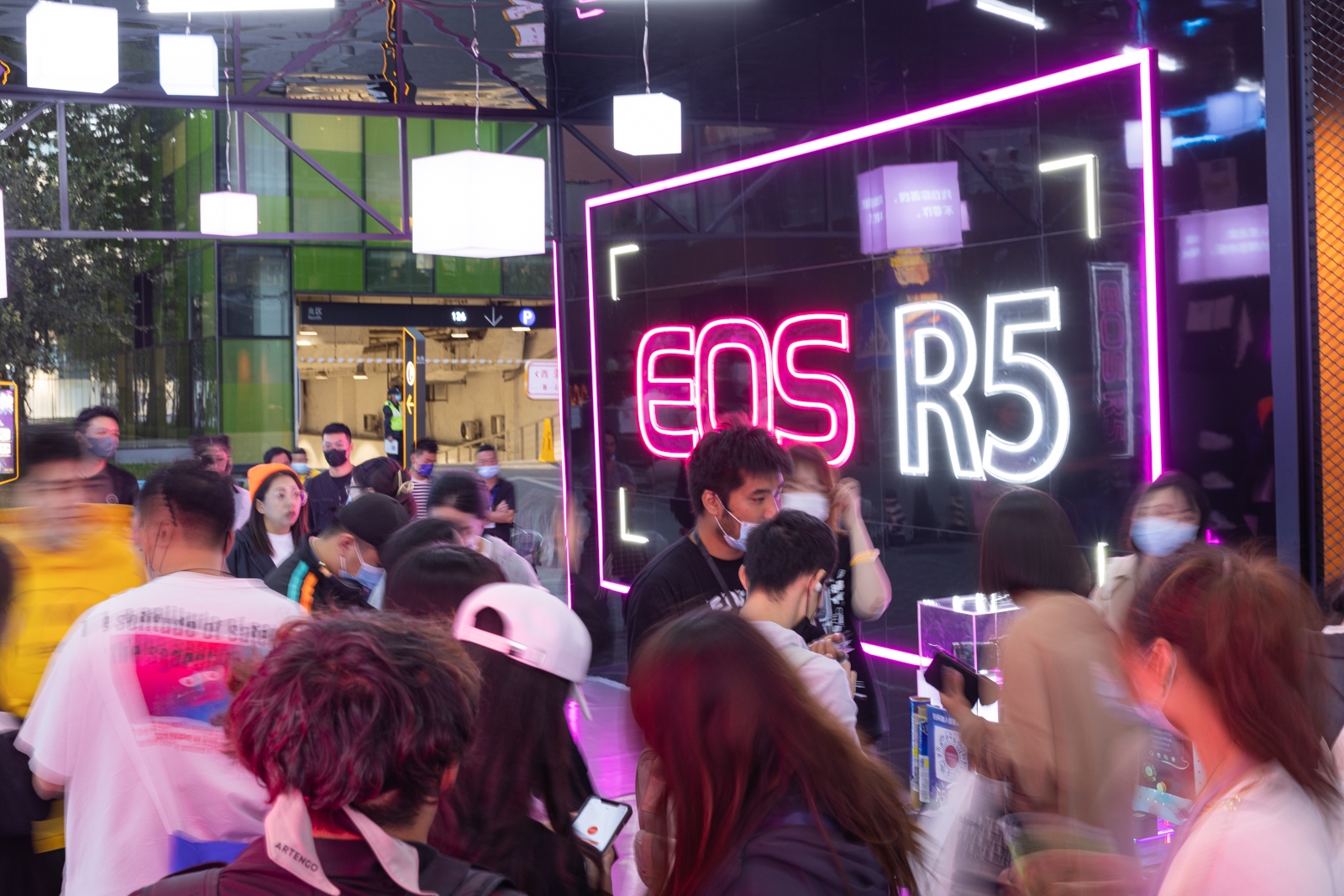 EOS R5次元街“空降”三里屯 佳能带你嗨翻全场  第7张