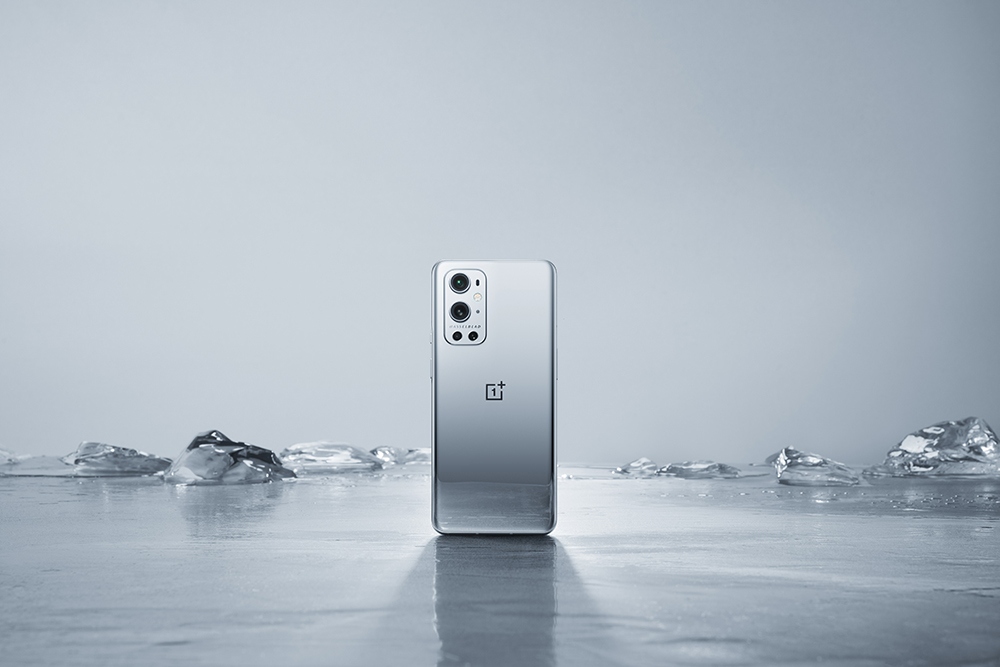 OnePlus 9 Pro 空山基闪银限定礼正式发布，售价5499元  第3张