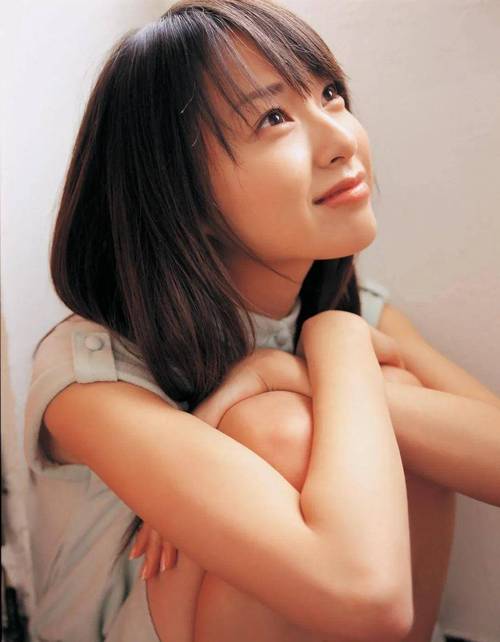 男神女神閃婚， 共同點是“打電動”？幾乎毫無交叉點的戶田惠梨香 X 松坂桃李戀愛經過令人好奇。  第1张