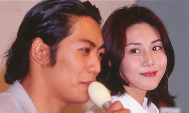 結婚20年恩愛依舊! 反町隆史 & 松島菜菜子夫妻溫馨送女上學~ 第1张 結婚20年恩愛依舊! 反町隆史 & 松島菜菜子夫妻溫馨送女上學~ 第1张